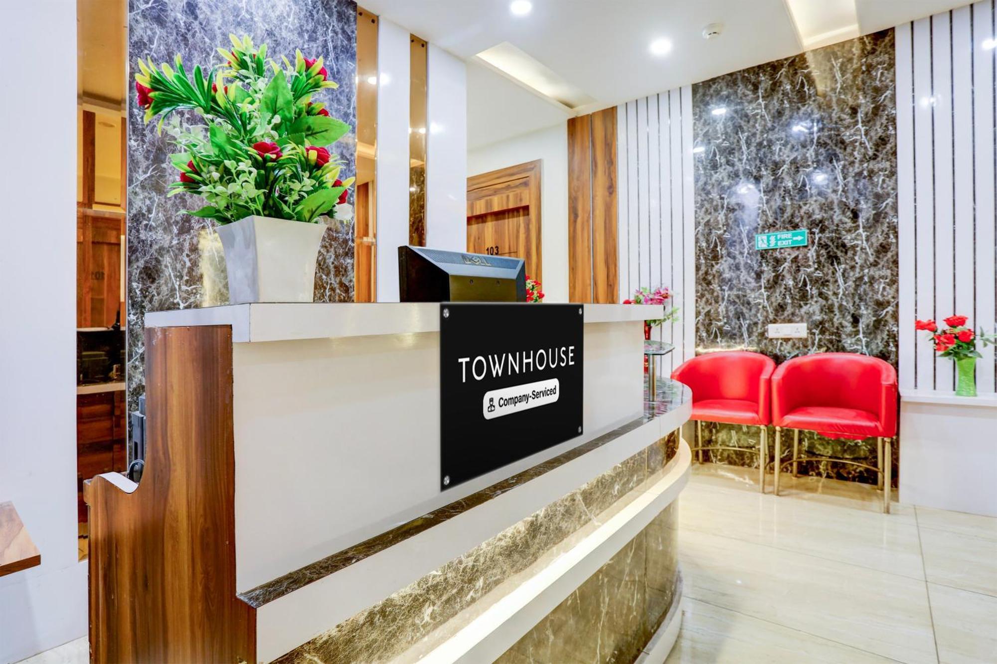 Super Townhouse Model Town Rohtak Formerly Hotel Tathastu Екстериор снимка